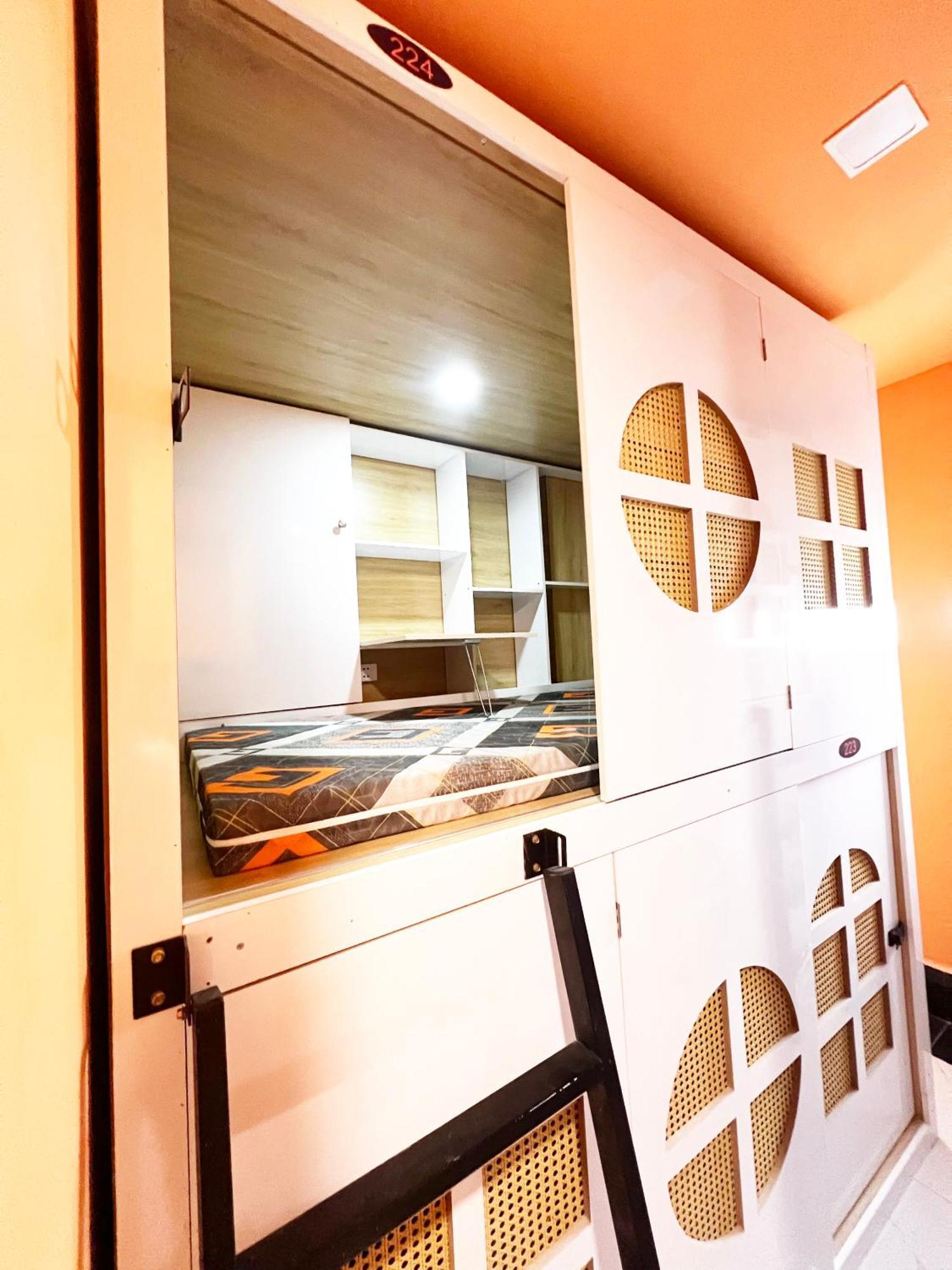 Tva Homestay - Tva Sleepbox - Tva Working Space Phnom Penh Dış mekan fotoğraf
